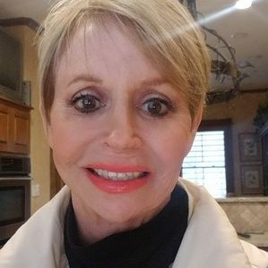 Meet your Posher, Cathy